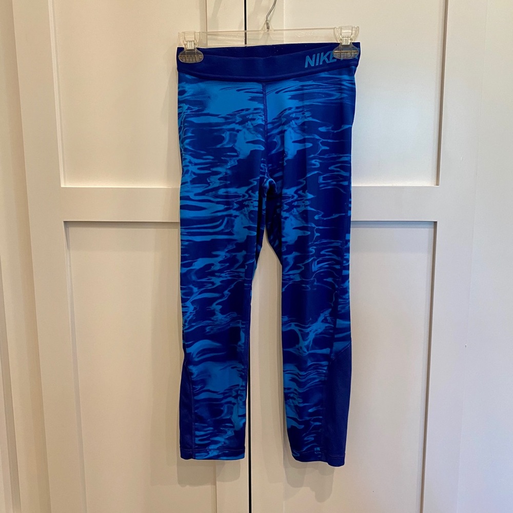 Womens Capri Nike Pro Leggings size Small